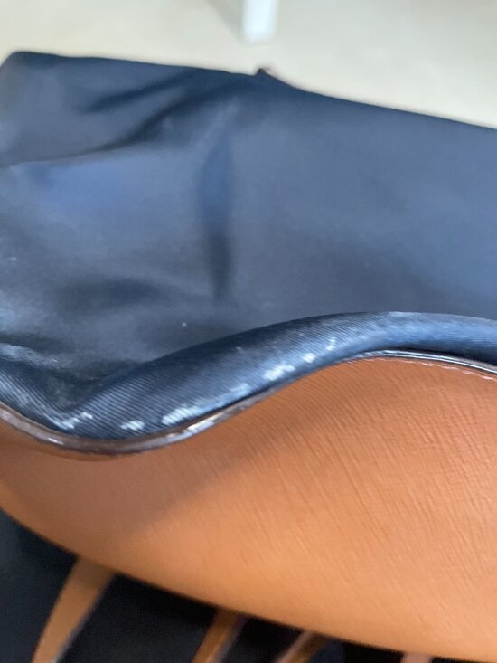 Michael Kors purse - Picture 2 of 11